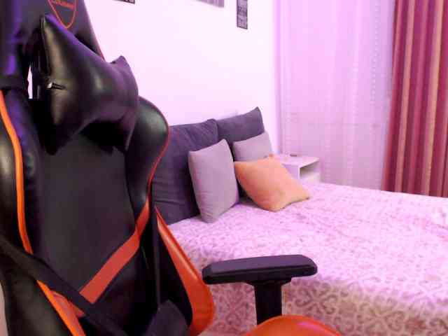 Modella: MayaClover