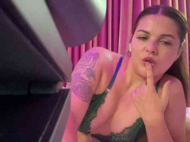 Modella: MayaClover
