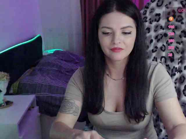 Modella: MayaClover