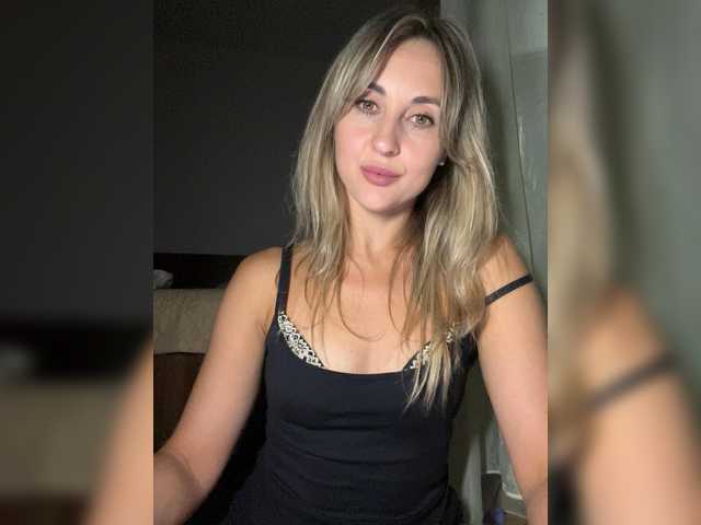 LunaSecret1 live cam on BongaCams