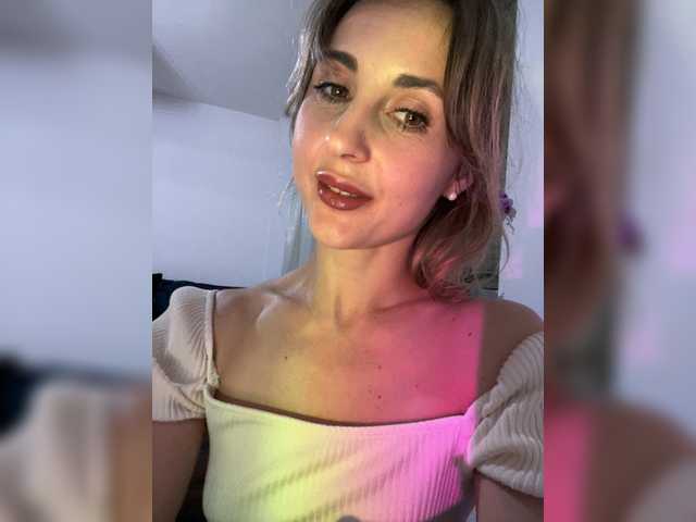 LunaSecret1's BongaCams show and profile