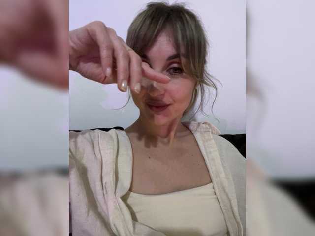 LunaSecret1's BongaCams show and profile