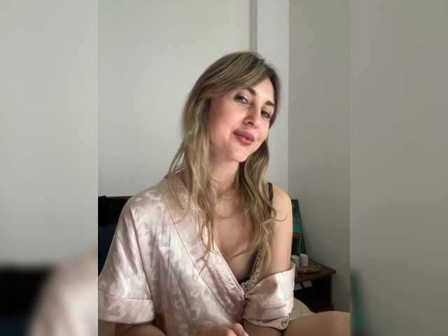 LunaSecret1's BongaCams show and profile