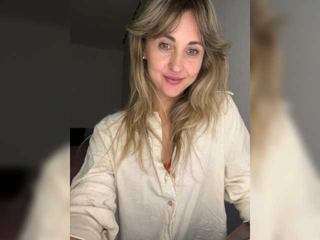 LunaSecret1 live cam on BongaCams