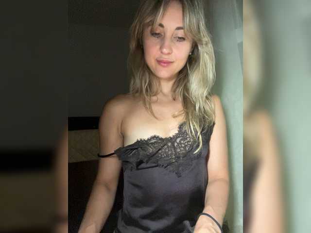 LunaSecret1 live cam on BongaCams