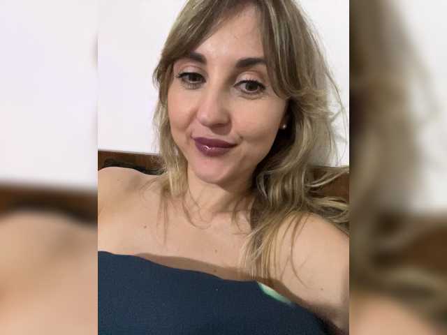 LunaSecret1's BongaCams show and profile