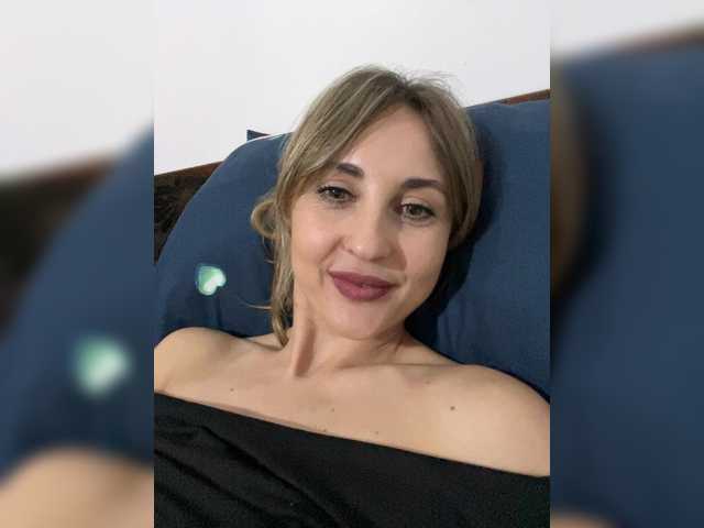 LunaSecret1's BongaCams show and profile