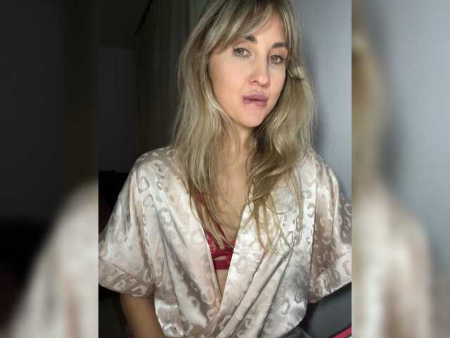LunaSecret1 live cam on BongaCams