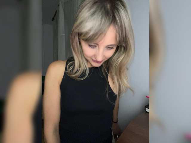 LunaSecret1 live cam on BongaCams