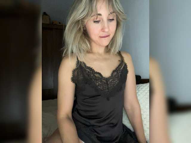 LunaSecret1 live cam on BongaCams