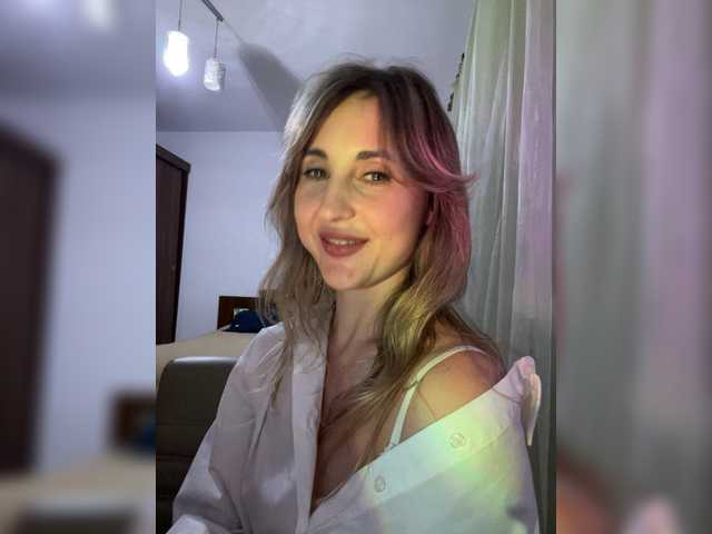 LunaSecret1's BongaCams show and profile