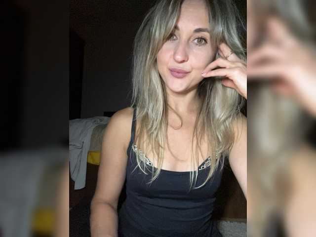 LunaSecret1 live cam on BongaCams