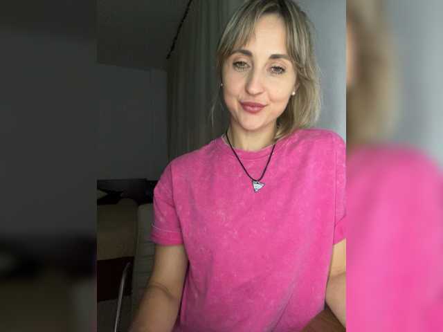 LunaSecret1 live cam on BongaCams