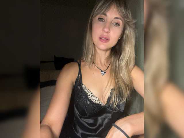 LunaSecret1 live cam on BongaCams