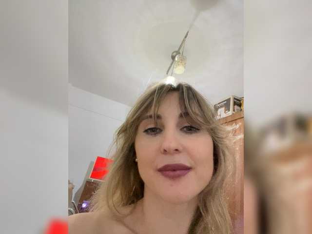 LunaSecret1's BongaCams show and profile