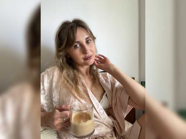 LunaSecret1's BongaCams show and profile