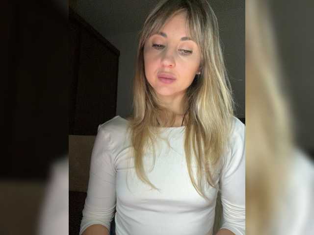 LunaSecret1 live cam preview