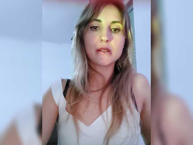 LunaSecret1's BongaCams show and profile