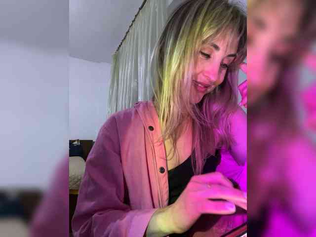LunaSecret1 webcam