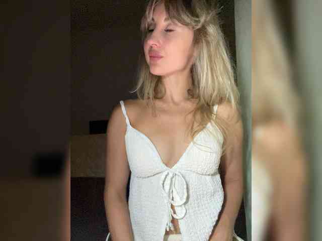 LunaSecret1 webcam