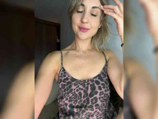 LunaSecret1 webcam
