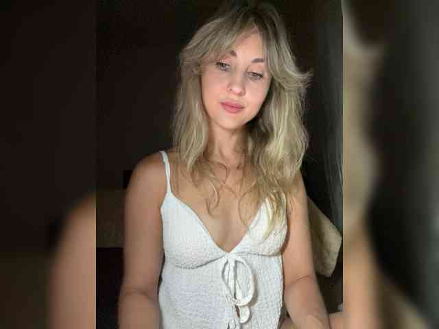 LunaSecret1 webcam