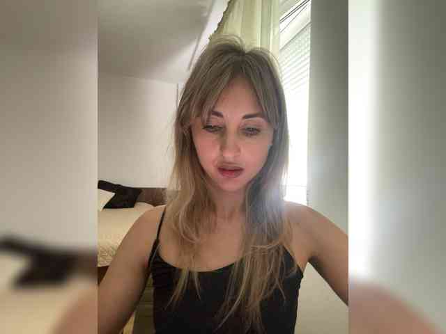 LunaSecret1 webcam