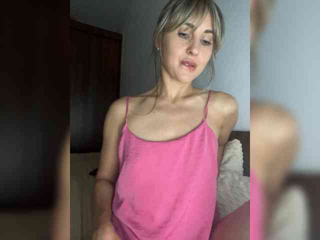 LunaSecret1 webcam