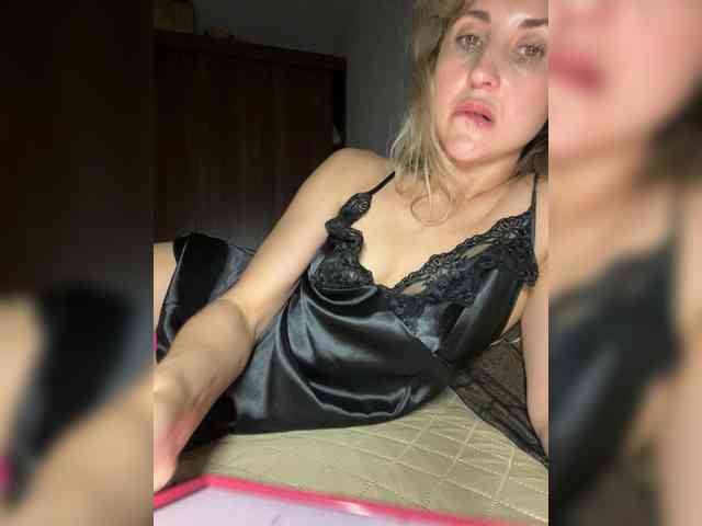 LunaSecret1 webcam