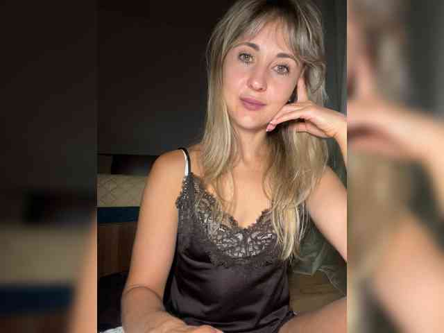 LunaSecret1 webcam