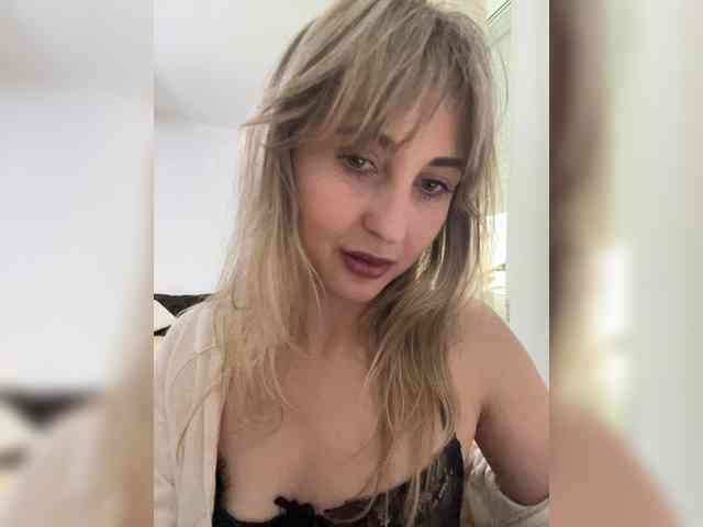 LunaSecret1 webcam