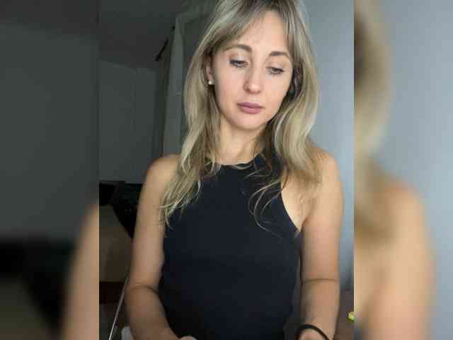 LunaSecret1 webcam