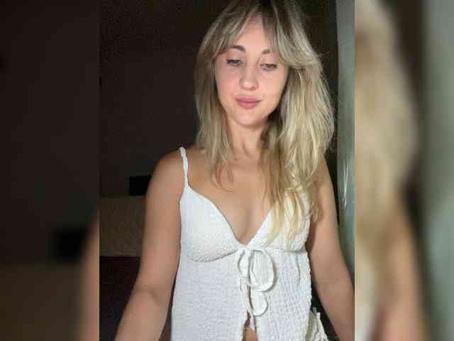 LunaSecret1 webcam