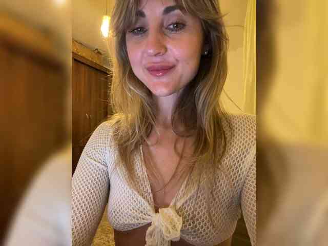 LunaSecret1 webcam