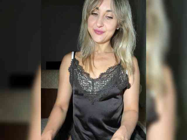 LunaSecret1 webcam