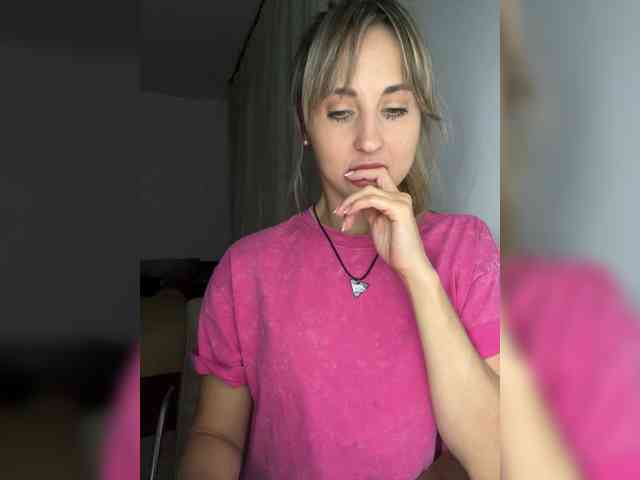LunaSecret1 webcam