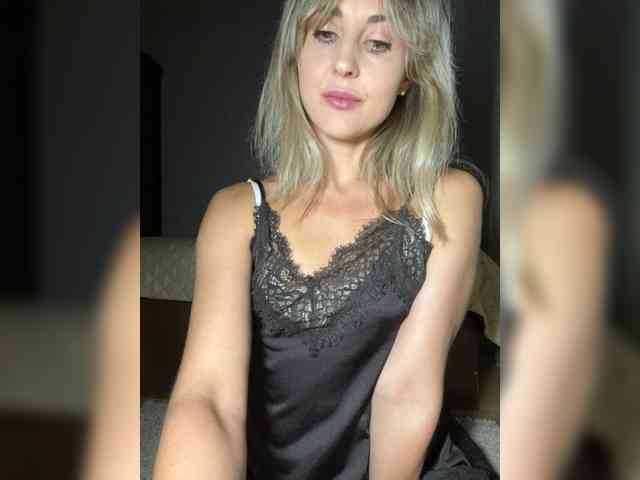 LunaSecret1 webcam