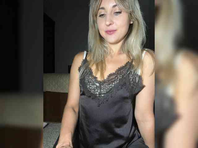 LunaSecret1 webcam