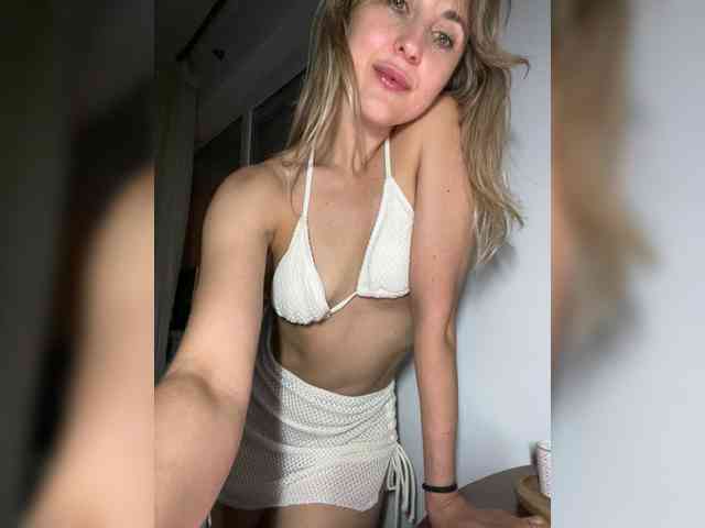 LunaSecret1 webcam