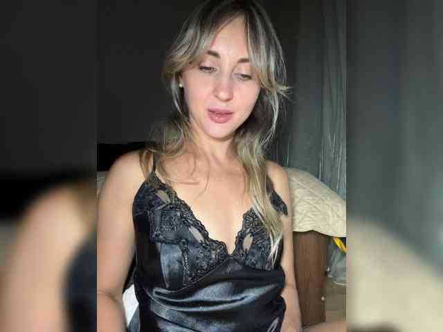 LunaSecret1 webcam