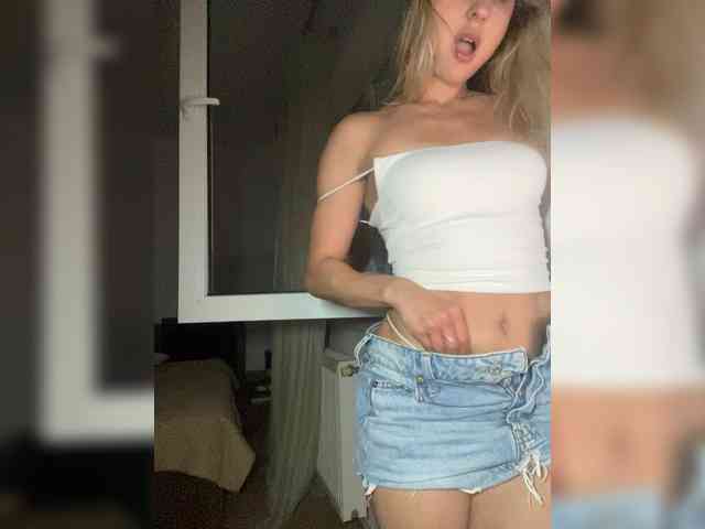 LunaSecret1 webcam