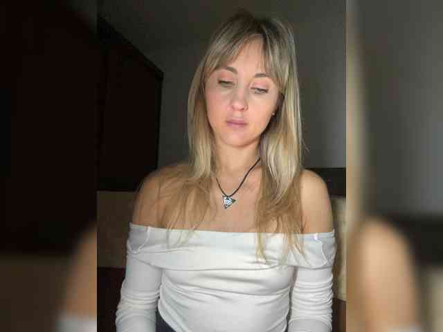 LunaSecret1 webcam