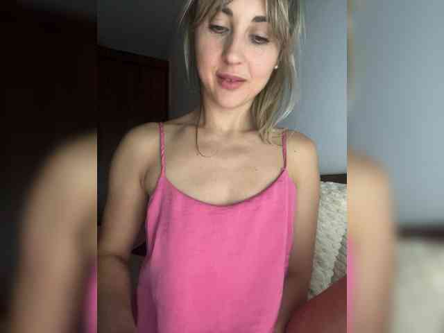 LunaSecret1 webcam