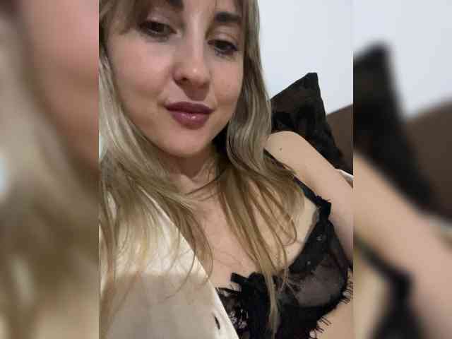 LunaSecret1 webcam