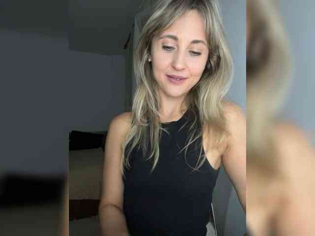 LunaSecret1 webcam