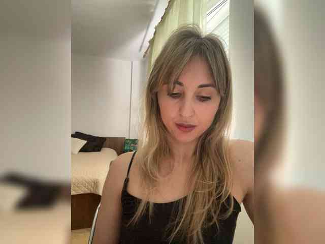 LunaSecret1 webcam