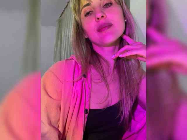LunaSecret1 webcam