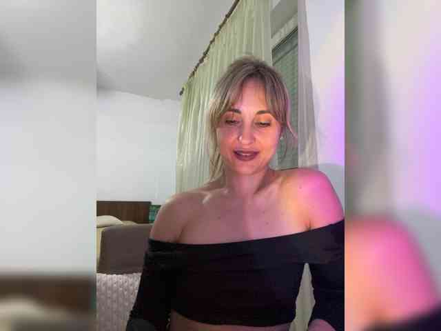LunaSecret1 webcam