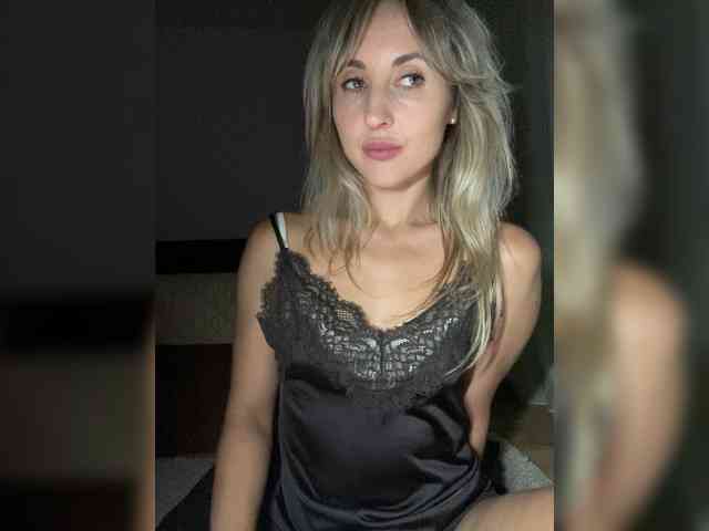LunaSecret1 webcam