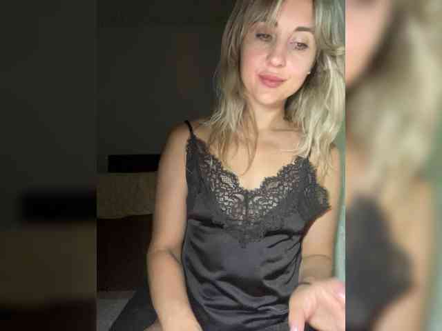 LunaSecret1 webcam